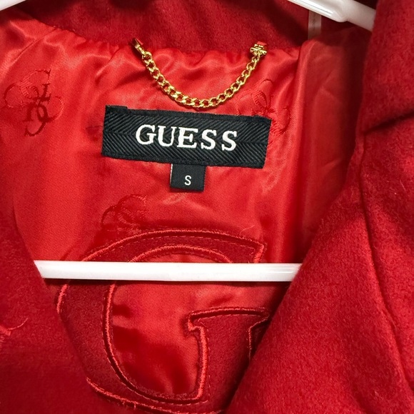 Guess Red Trench Coat with Notched Collar and Mid-Length Cut - Picture 3 of 4